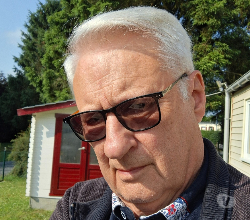 Gay Dour - Photos Vivastreet Senior échange sucer et branler