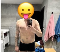 Cherche femme pour me sucer ou plus