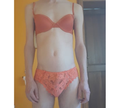 Gay Bonnert Arlon - Photos Vivastreet jh en sous-vetements feminins