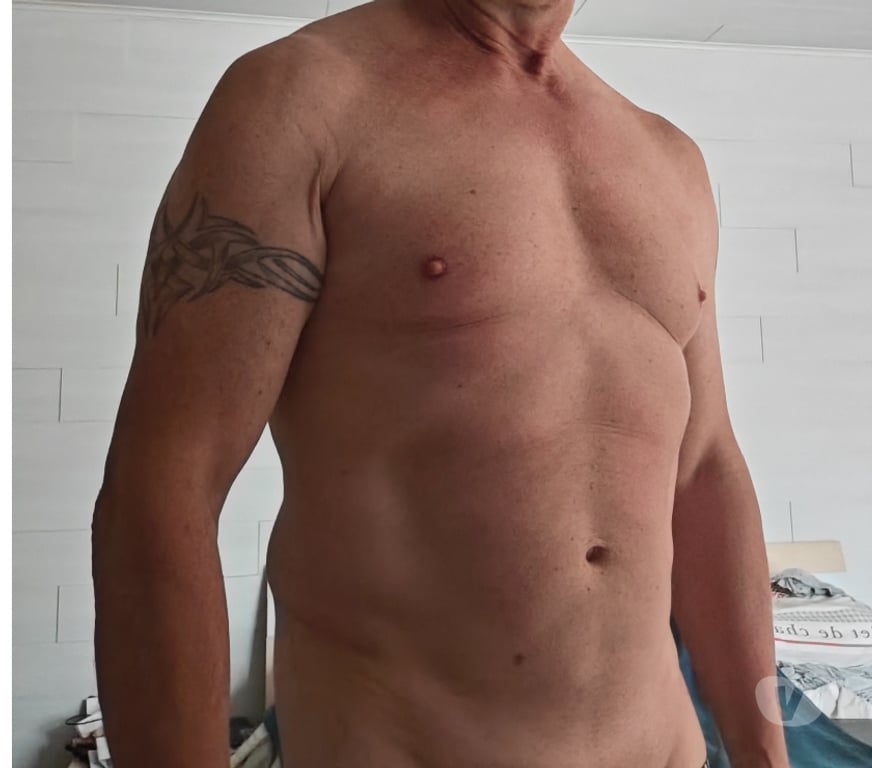 exhib Arlon Bonnert - Photos Vivastreet Recherche une complice discrète libre en journée