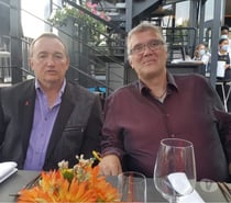 cherchon voyeur aint envie de metre sont sperme sur mon homm