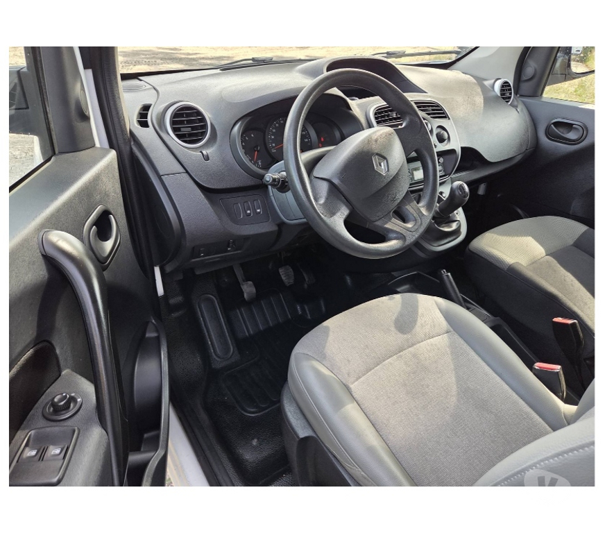 Véhicules commerciaux & utilitaires d'occasion Pont-de-Loup - Photos Vivastreet Renault Kangoo 2018 Double Cabine 68732KM 1.5dci 90cv EU6..