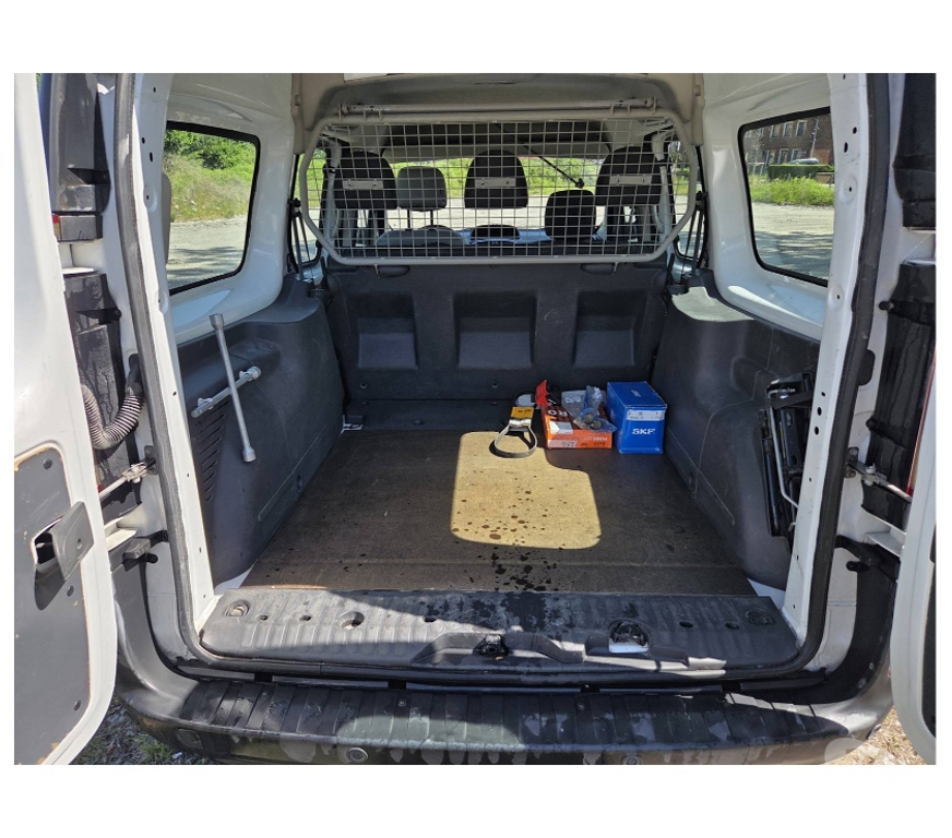 Véhicules commerciaux & utilitaires d'occasion Pont-de-Loup - Photos Vivastreet Renault Kangoo Maxi Double Cabine 81641km 1.5dci 90cv EURO6