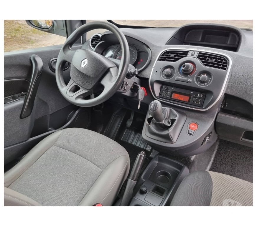 Véhicules commerciaux & utilitaires d'occasion Pont-de-Loup - Photos Vivastreet Renault Kangoo 6 2019 Double Cabine 108127KM 1.5dci 90cv
