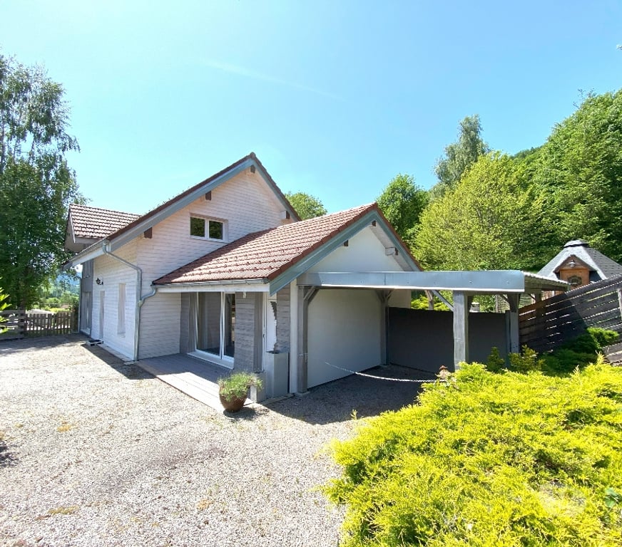 Annonce maison France - Photos Vivastreet MAGNIFIQUE GRAND CHALET CONTEMPORAIN AU CALME - BELLE VUE