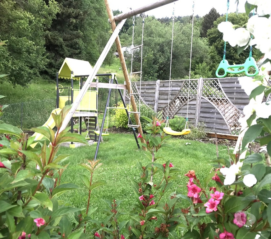 Annonce maison France - Photos Vivastreet MAGNIFIQUE GRAND CHALET CONTEMPORAIN AU CALME - BELLE VUE