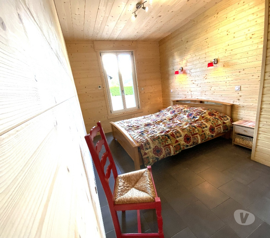 Annonce maison France - Photos Vivastreet MAGNIFIQUE GRAND CHALET CONTEMPORAIN AU CALME - BELLE VUE