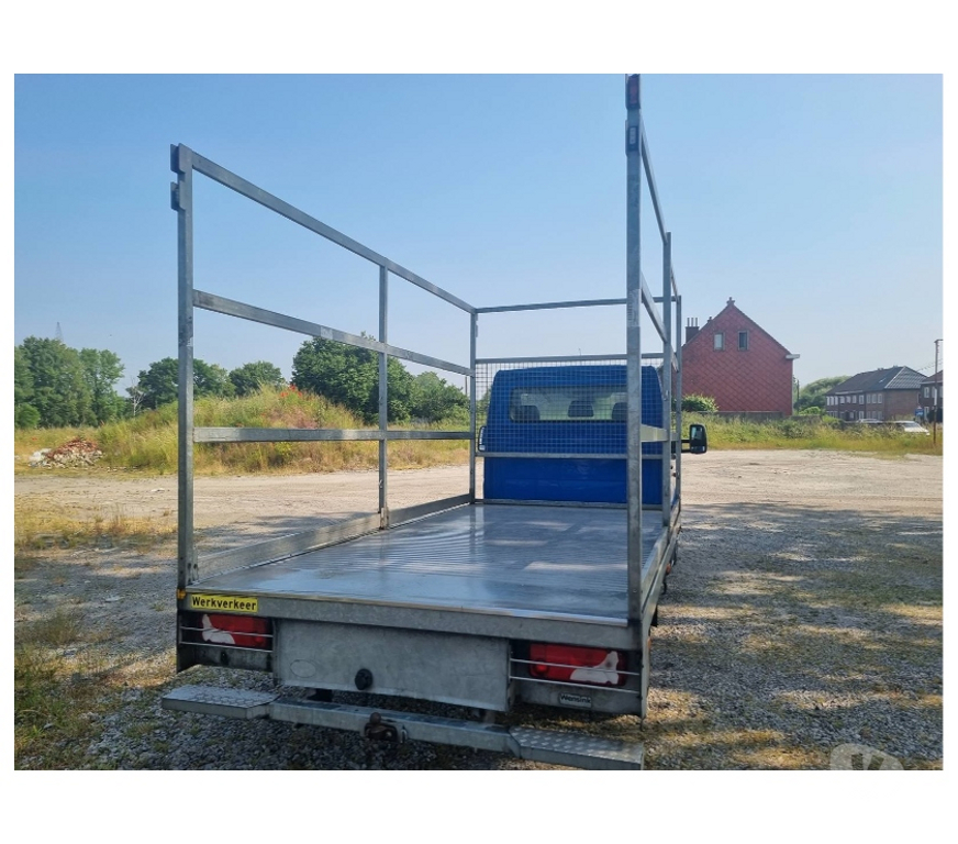 Véhicules commerciaux & utilitaires d'occasion Pont-de-Loup - Photos Vivastreet Mercedes Sprinter 2013 Plateau 4m30 316cdi 163cv boite auto