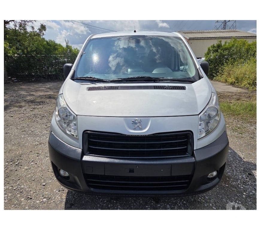 Véhicules commerciaux & utilitaires d'occasion Pont-de-Loup - Photos Vivastreet Peugeot Expert 9places Minibus 2.0hdi 130cv 94kw Airco Cruis