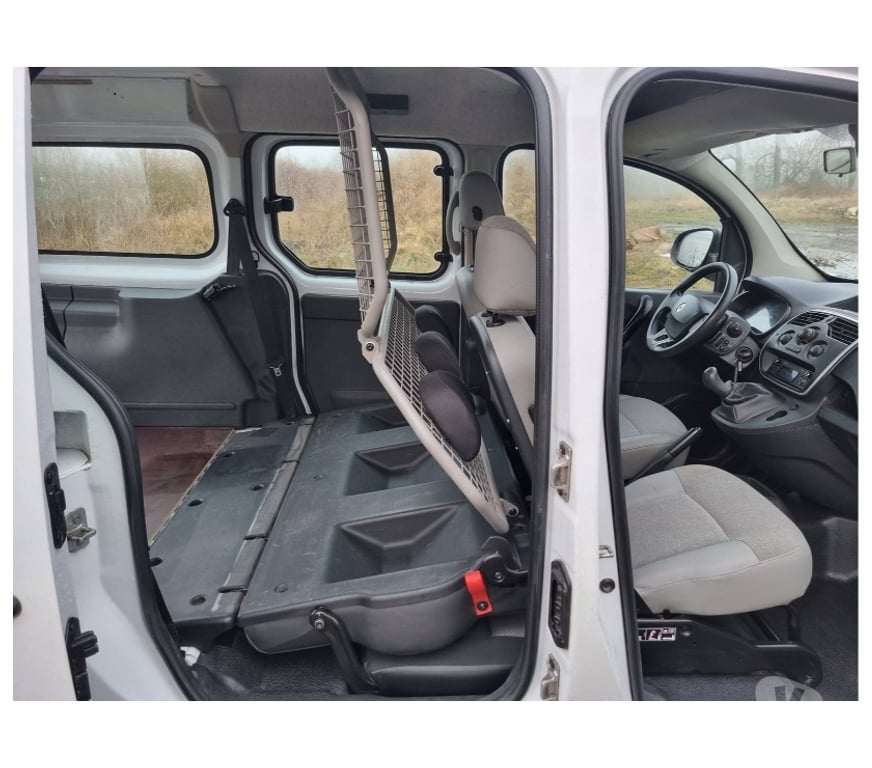 Véhicules commerciaux & utilitaires d'occasion Pont-de-Loup - Photos Vivastreet Renault Kangoo 2018 double cabine 136629km 1.5dci 90cv EU6