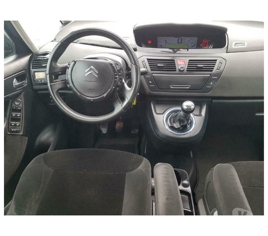 Voiture à vendre Pont-de-Loup - Photos Vivastreet Citroen Grand Picasso 7places 2.0HDI 136CV airco digital