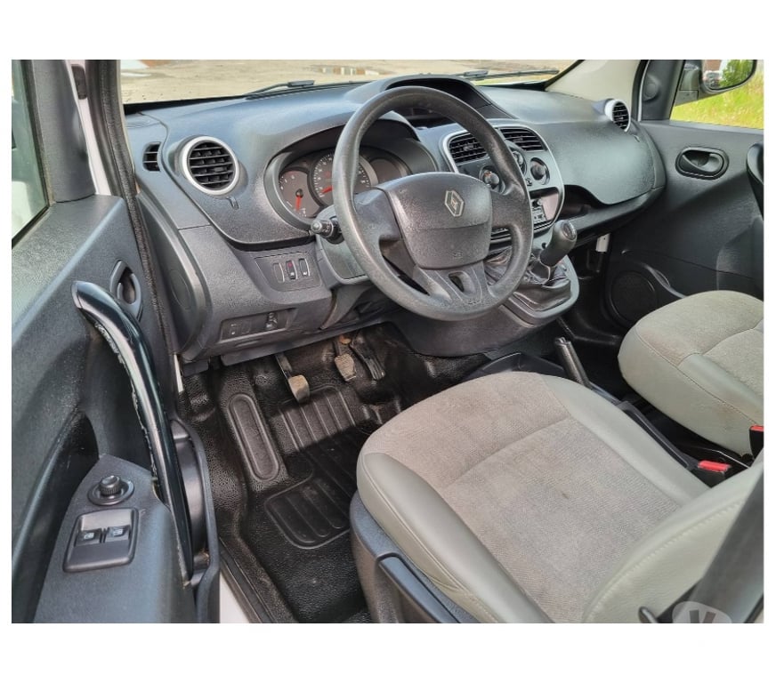 Véhicules commerciaux & utilitaires d'occasion Pont-de-Loup - Photos Vivastreet Renault Kangoo 2018 double cabine 136.300km 1.5dci 90cv EU6