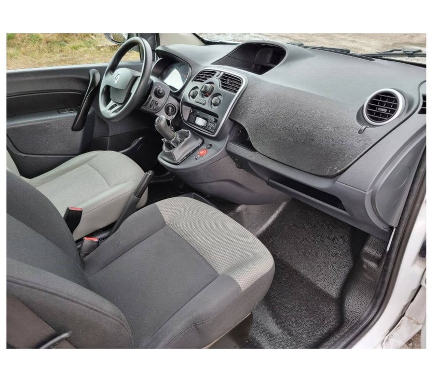 Véhicules commerciaux & utilitaires d'occasion Pont-de-Loup - Photos Vivastreet Renault Kangoo 5 2018 Double Cabine 80709KM 1.5dci 90cv EU6