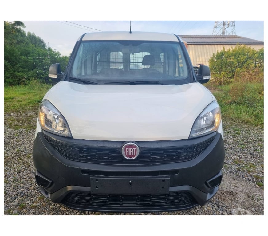 Véhicules commerciaux & utilitaires d'occasion Pont-de-Loup - Photos Vivastreet Fiat Doblo L2 long châssis 7 2017 Euro6 1.3jtd 95cv 93740KM