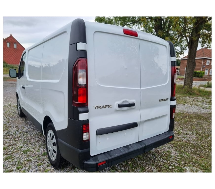 Véhicules commerciaux & utilitaires d'occasion Pont-de-Loup - Photos Vivastreet Renault Trafic 10 2018 L1h1 91014km 1.6dci 95cv 70kw airco