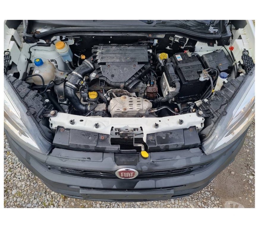 Véhicules commerciaux & utilitaires d'occasion Pont-de-Loup - Photos Vivastreet Fiat Doblo 9 2017 L2 Maxi Nv Moteur 0km 1.3jtd 95cv euro6.