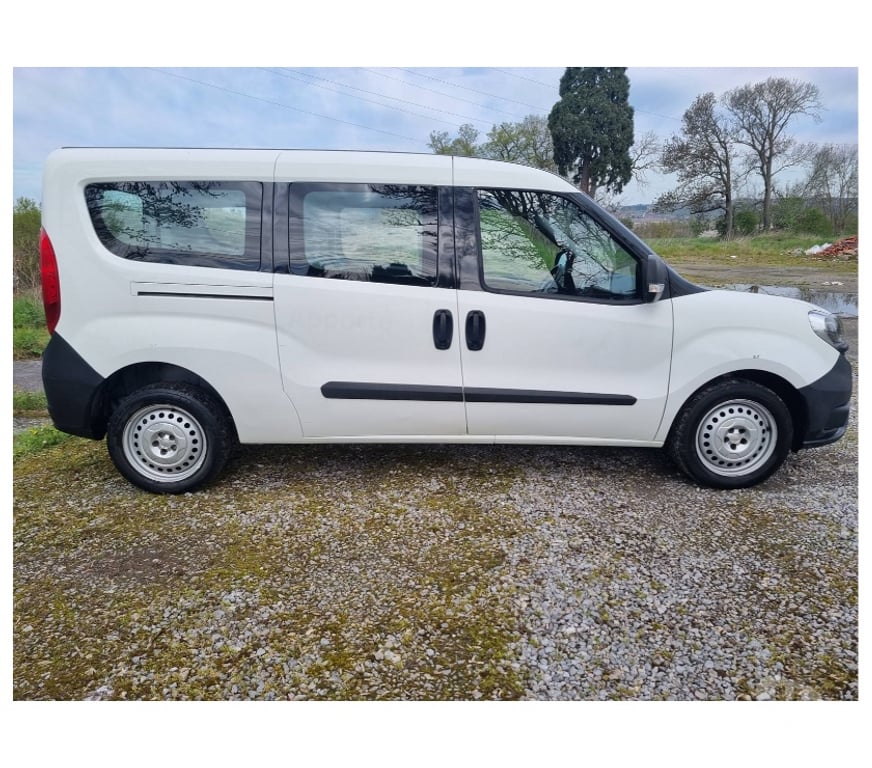 Véhicules commerciaux & utilitaires d'occasion Pont-de-Loup - Photos Vivastreet Fiat Doblo 9 2017 L2 Maxi Nv Moteur 0km 1.3jtd 95cv euro6.
