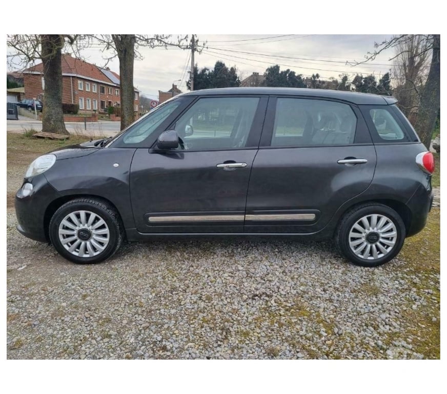 Voiture à vendre Pont-de-Loup - Photos Vivastreet Fiat 500L 2014 1.3JTD 85CV Airco Cruise control Grand écran