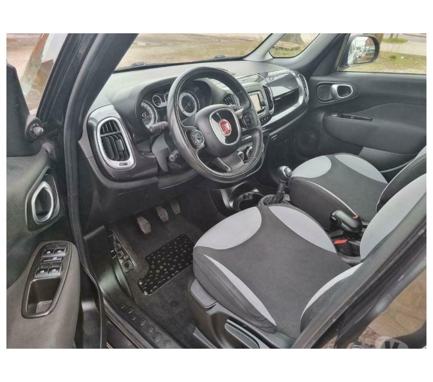 Voiture à vendre Pont-de-Loup - Photos Vivastreet Fiat 500L 2014 1.3JTD 85CV Airco Cruise control Grand écran