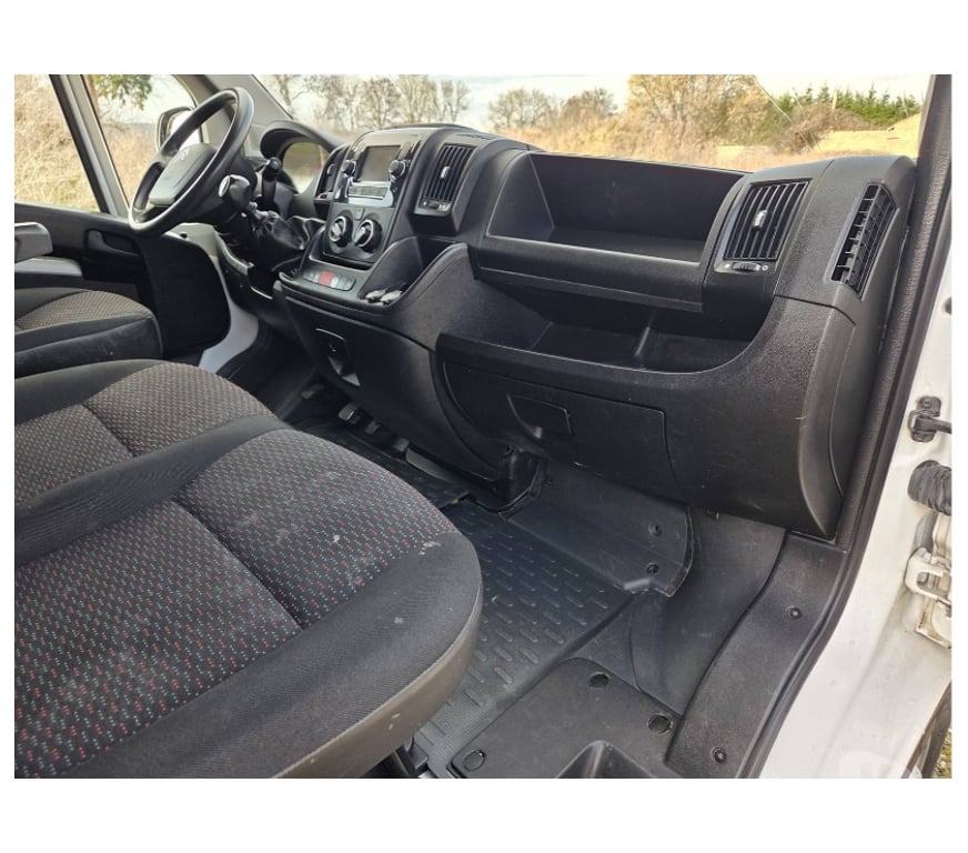 Véhicules commerciaux & utilitaires d'occasion Pont-de-Loup - Photos Vivastreet Citroën Jumper L3 2021 2.2hdi 140cv euro6D Gps Airco Cruise