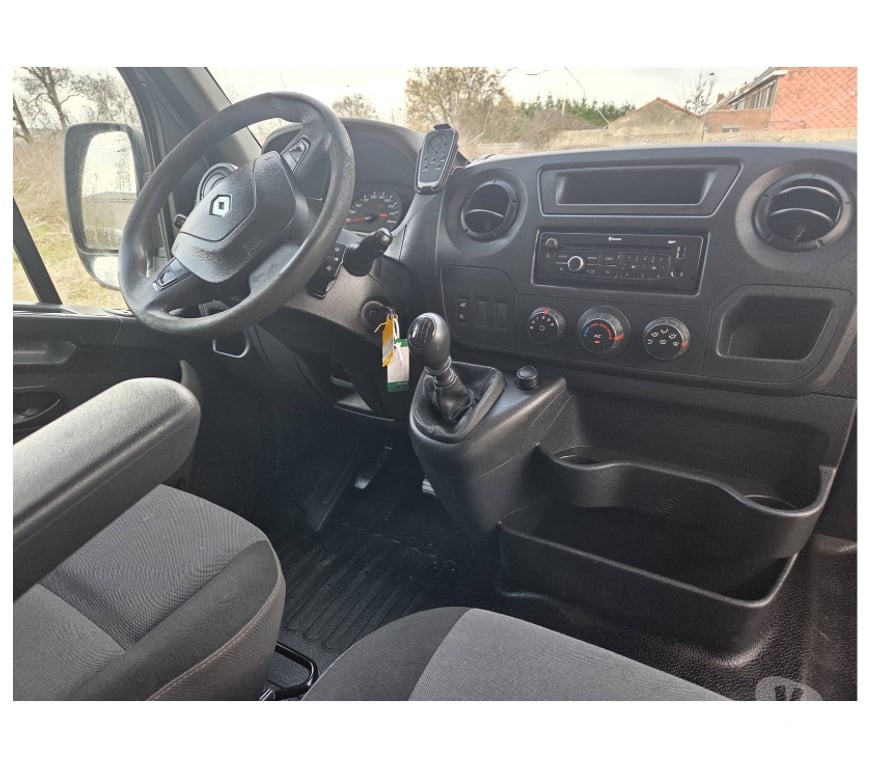 Véhicules commerciaux & utilitaires d'occasion Pont-de-Loup - Photos Vivastreet Renault Master L2h2 2.3dci 150cv 110kw 6v Gps Airco Cruise