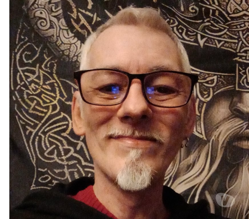 exhib Laeken - Photos Vivastreet Je cherche une femme de petite taille .