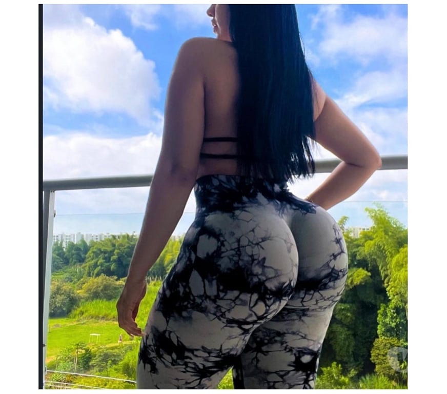Escort Aubange Athus - Photos Vivastreet Barbi, sensualité et élégance.