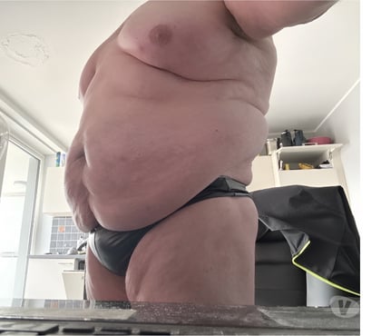 Gay - Photos Vivastreet lisez bien ma publication complète avant de me contacté .