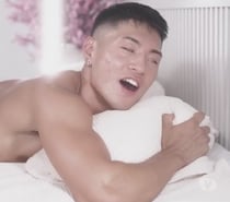 Black cherche hétèro musclé ou trans