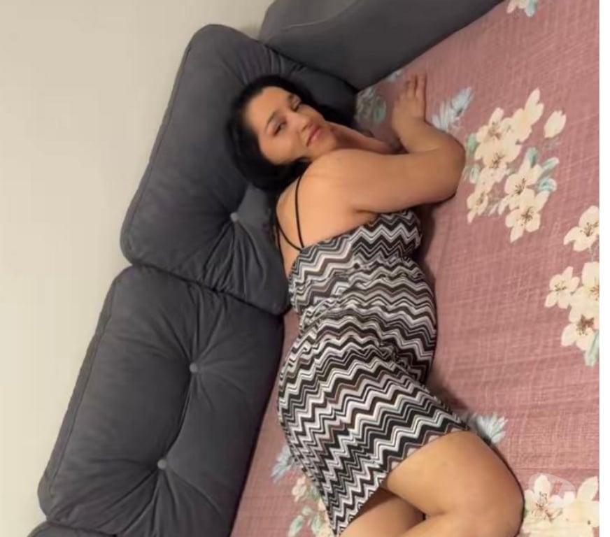 Escort Roeselare - Photos Vivastreet Bonjour, je m'appelle Elena.