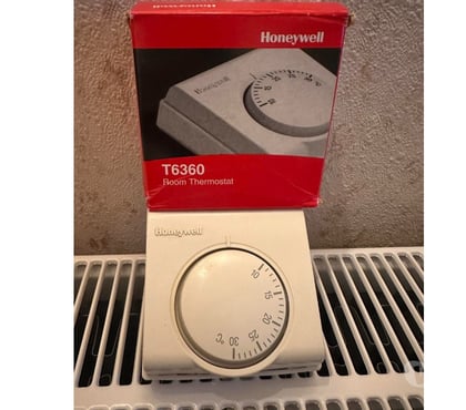 Bricolage - Jardin - Outillage - Photos Vivastreet Thermostat ambiance