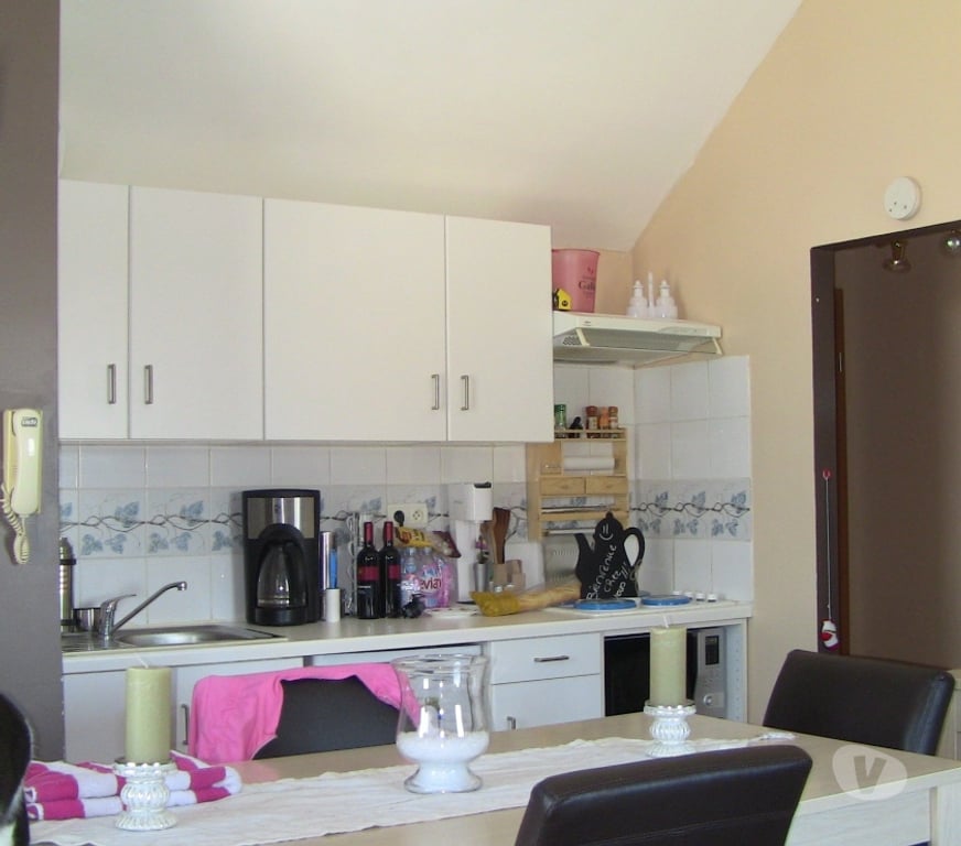 Location appartement Fexhe-le-Haut-Clocher - Photos Vivastreet APPARTEMENT A LOUER au RDC 40m² avec jardin - libre en mars