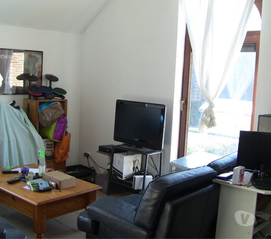 Location appartement Fexhe-le-Haut-Clocher - Photos Vivastreet APPARTEMENT A LOUER 1étg. 40m² avec parking - libre en mai