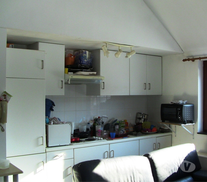 Location appartement Fexhe-le-Haut-Clocher - Photos Vivastreet APPARTEMENT A LOUER 1étg. 40m² avec parking - libre en mai