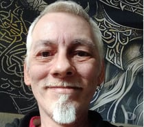 Je cherche une femme a la chatte poilu.