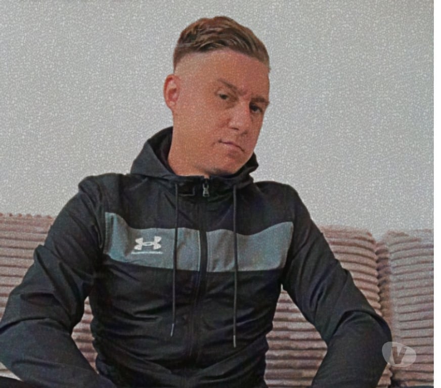 Gay Charleroi Charleroi-Centrum - Photos Vivastreet Passif masculin , pour actif masculin