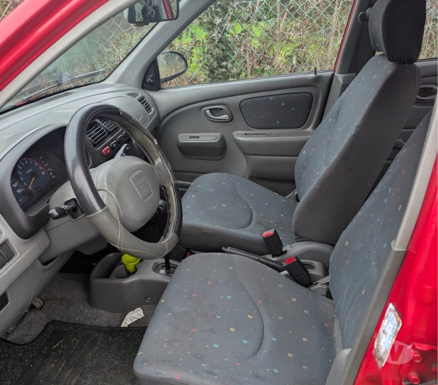 Voiture à vendre Seraing Seraing-Centrum - Photos Vivastreet Suzuki alto automatique année 2005 petit accident