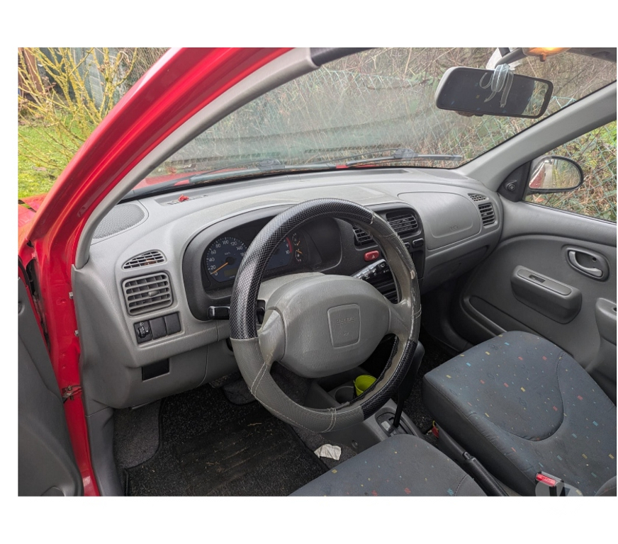 Voiture à vendre Seraing Seraing-Centrum - Photos Vivastreet Suzuki alto automatique année 2005 petit accident