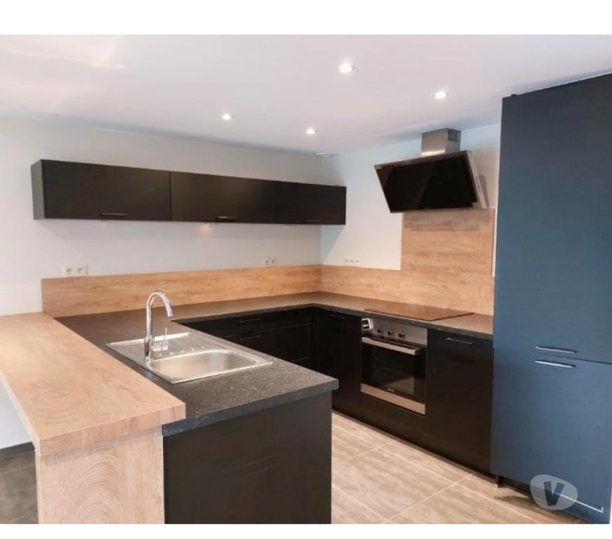 Maisons a louer Bertrix - Photos Vivastreet Jéhonville : maison en pierres, 2ch, 2sdb, terrasse.