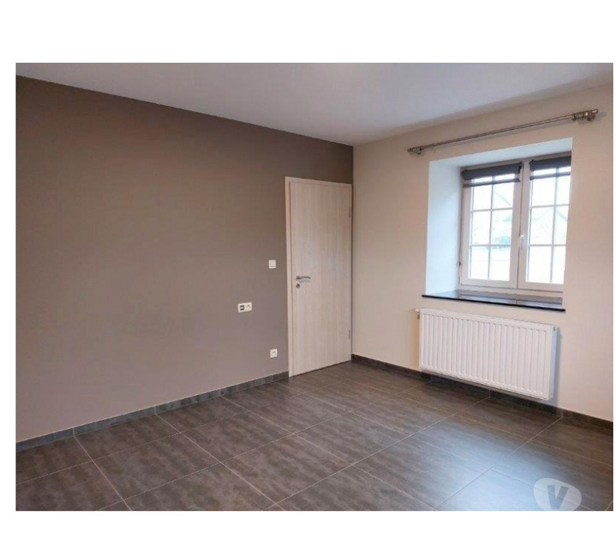 Maisons a louer Bertrix - Photos Vivastreet Jéhonville : maison en pierres, 2ch, 2sdb, terrasse.