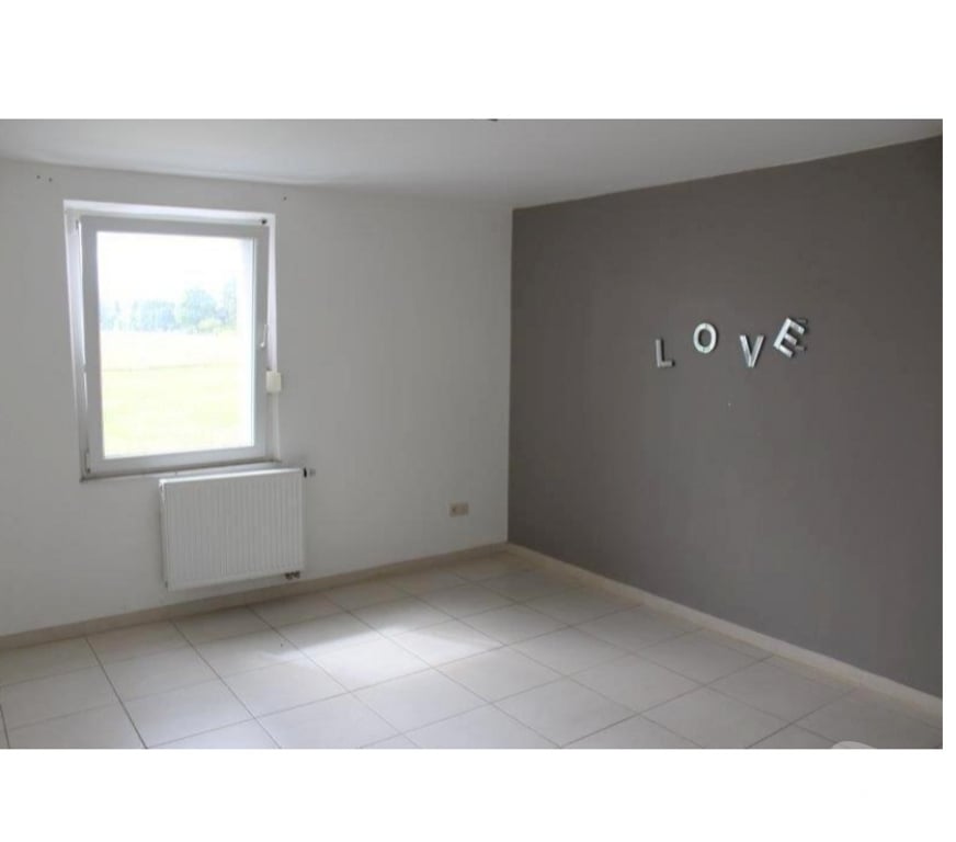 Appartement a vendre Libramont - Photos Vivastreet Libramont : appartement +-66m², 2 chambres, proche centre.