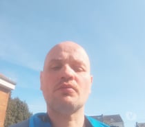 David sportif je recherche une relation sérieuse et sincèr