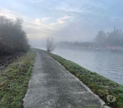 Gay - Photos Vivastreet RAVEL… LE LONG DU CANAL…