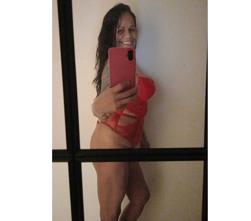Escort Bruxelles (Brussels) Bruxelles-Centrum - Photos Vivastreet 1eFOIS Dandara Latina Sensuelle 50+