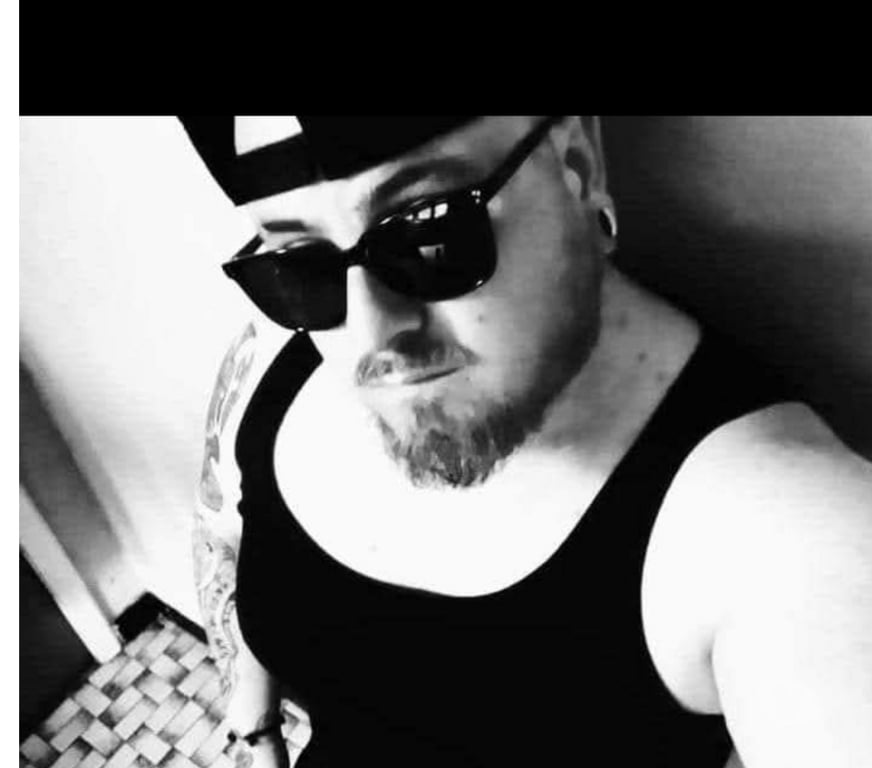 exhib Namur Beez - Photos Vivastreet Homme cherche plan sexe avec une femme