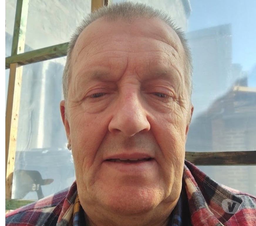 Hommes > Femmes Andenne - Photos Vivastreet Cherche compagne