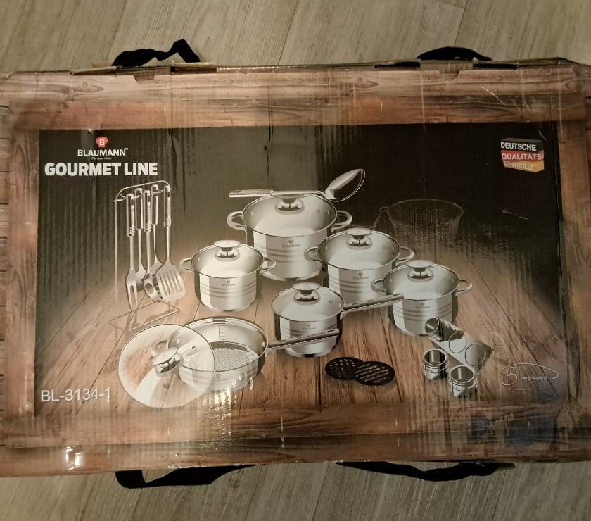 Meubles & Décoration Liège Liège-Centrum - Photos Vivastreet ENSEMBLE DE CASSEROLES + COUVERCLES