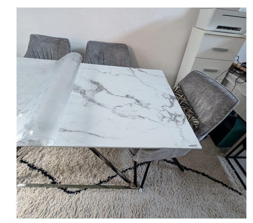 Meubles & Décoration Liège Liège-Centrum - Photos Vivastreet TABLE SALLE A MANGER - En verre marbré