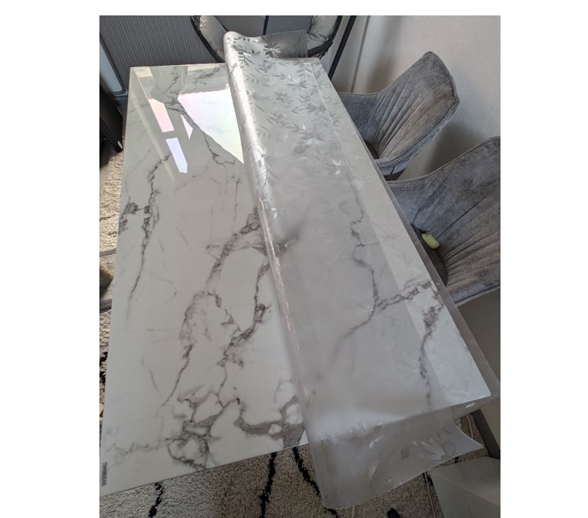 Meubles & Décoration Liège Liège-Centrum - Photos Vivastreet TABLE SALLE A MANGER - En verre marbré