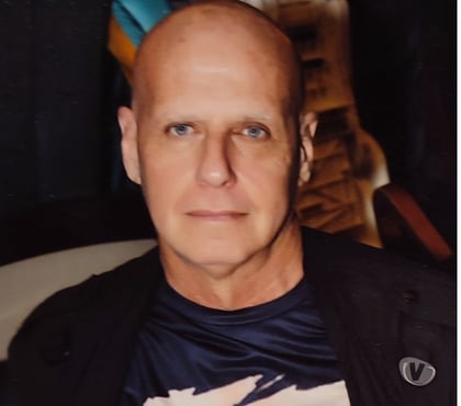 Rencontre gay - Photos Vivastreet Homme mûr cherche des hommes et trans actifs.